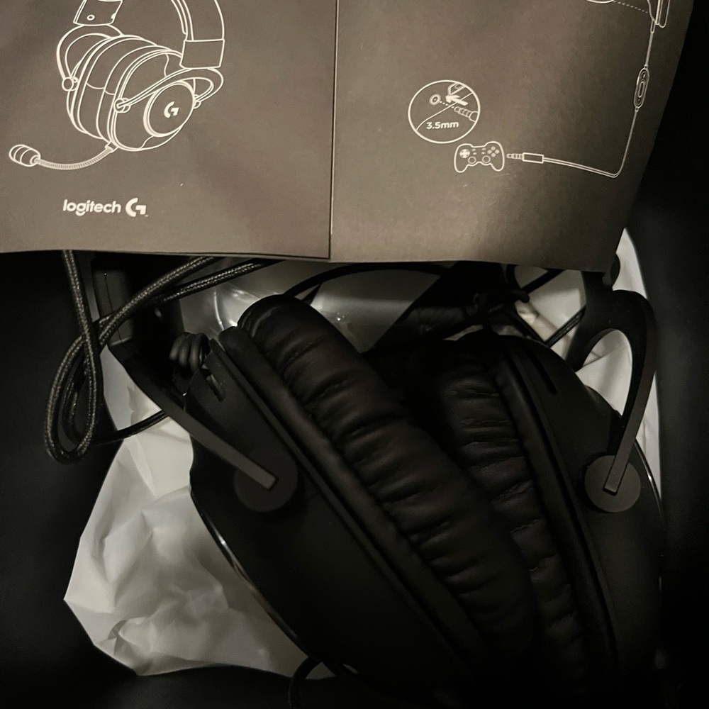 Logitech Pro Headset - Picture 3 of 3
